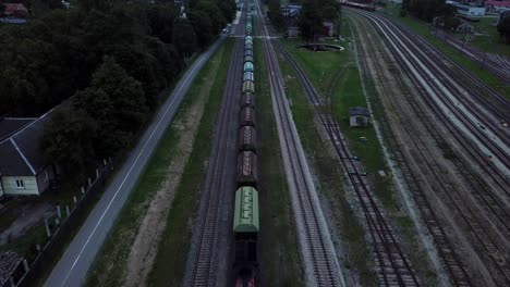 Toma-Aérea-Del-Tren-De-Carga