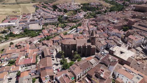 Aerial-View-Of-Church-of-Santiago-el-Mayor-In-Cáceres,-Spain