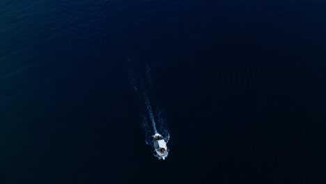 Sail-into-the-beauty-of-Cres-Island