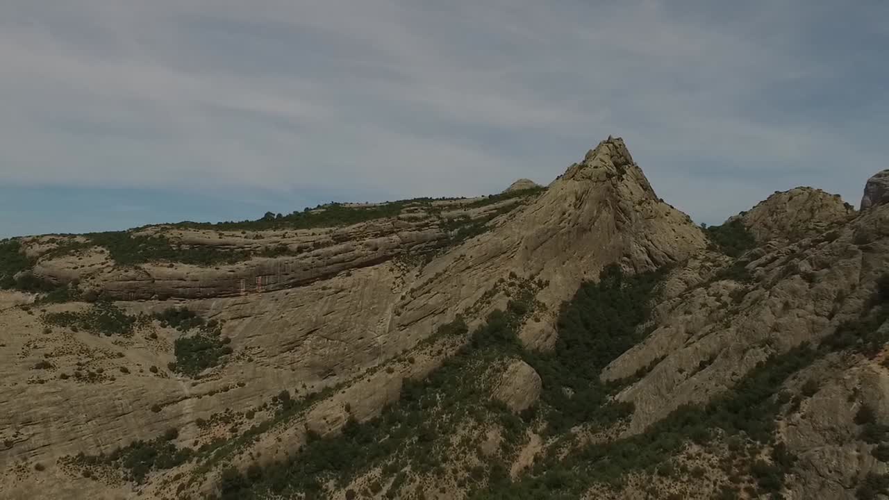 parque natural de moles del don en el puerto de beset a horta de sant joan, provincia de tarragona, en cataluña