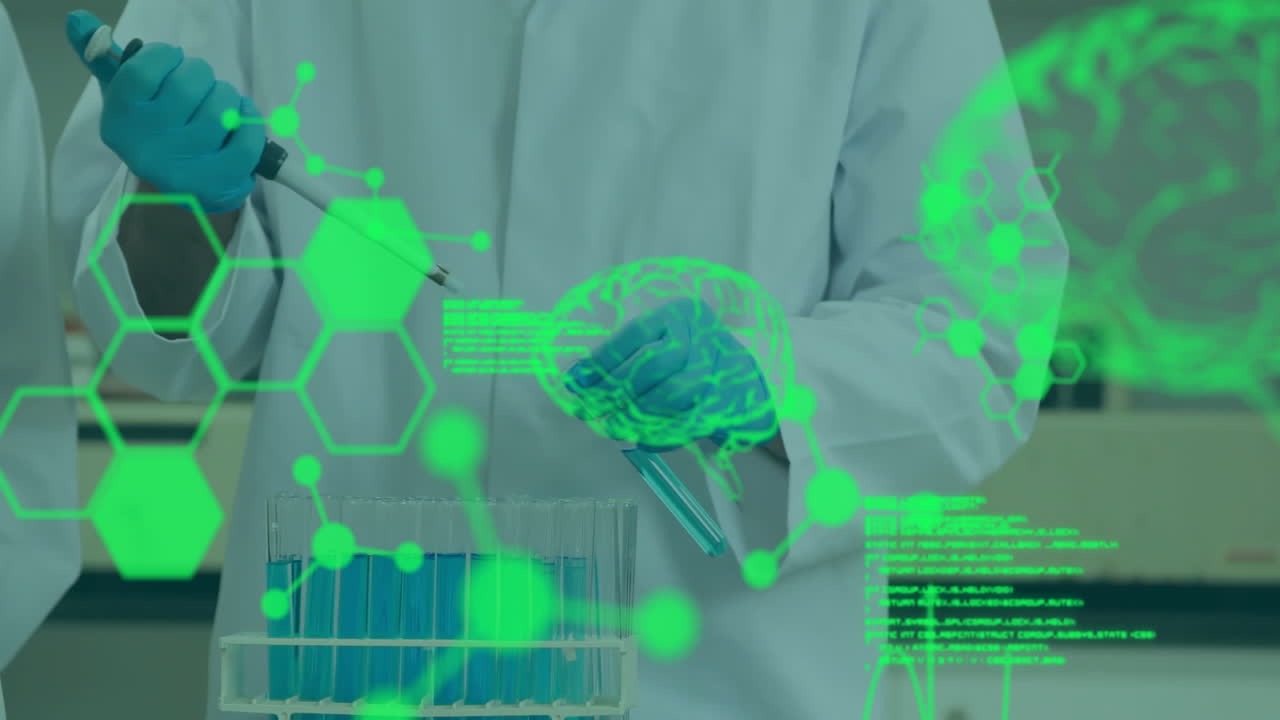 animación de procesamiento de datos sobre científico caucásico que trabaja en el laboratorio
