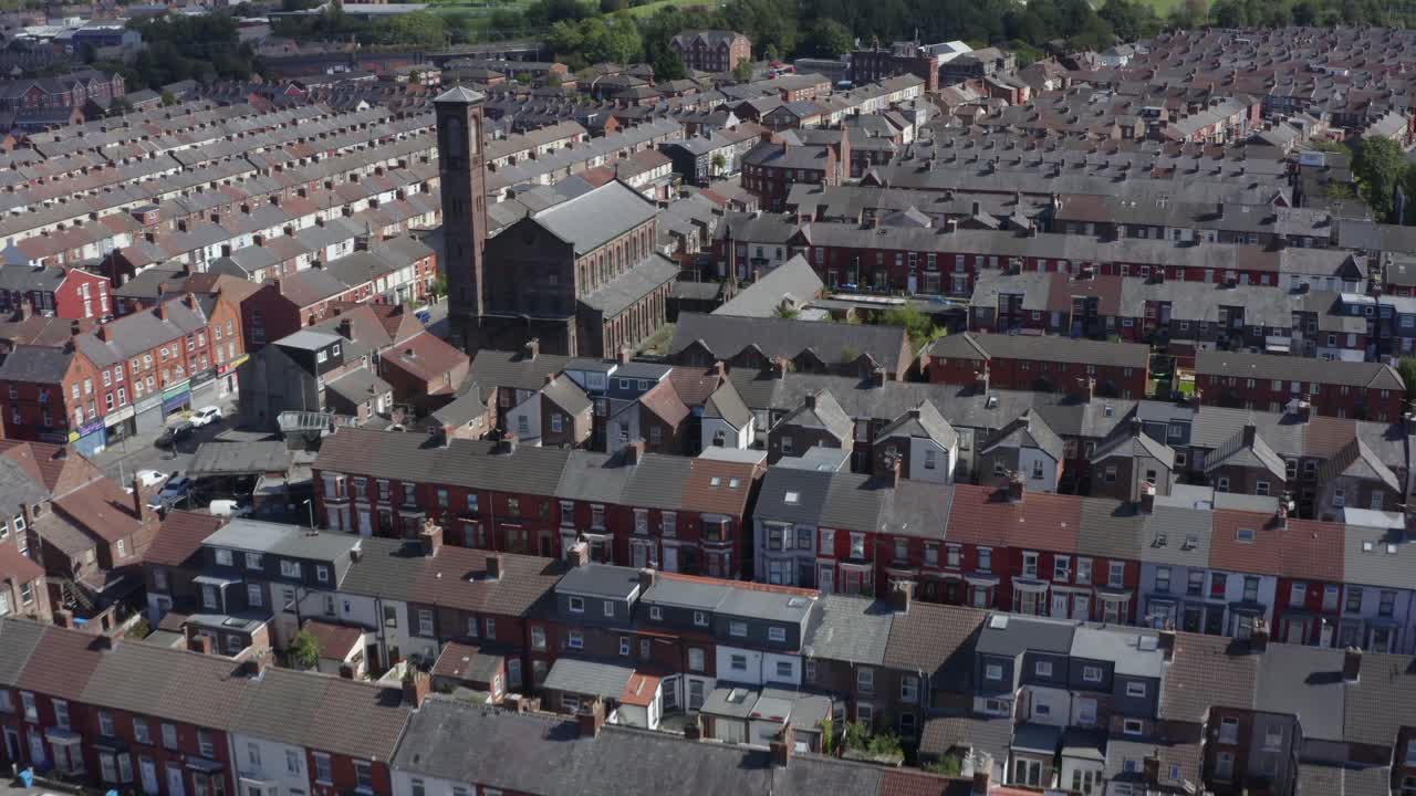 wavertree 주택 단지를 휩쓸고 있는 드론 샷 02