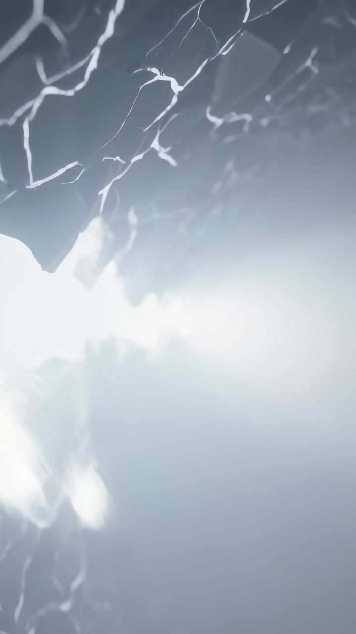 Video verticale: Telecamera che si sposta rivelando un pannello fratturato in uno studio con foschia in controluce, con spazio per il testo.