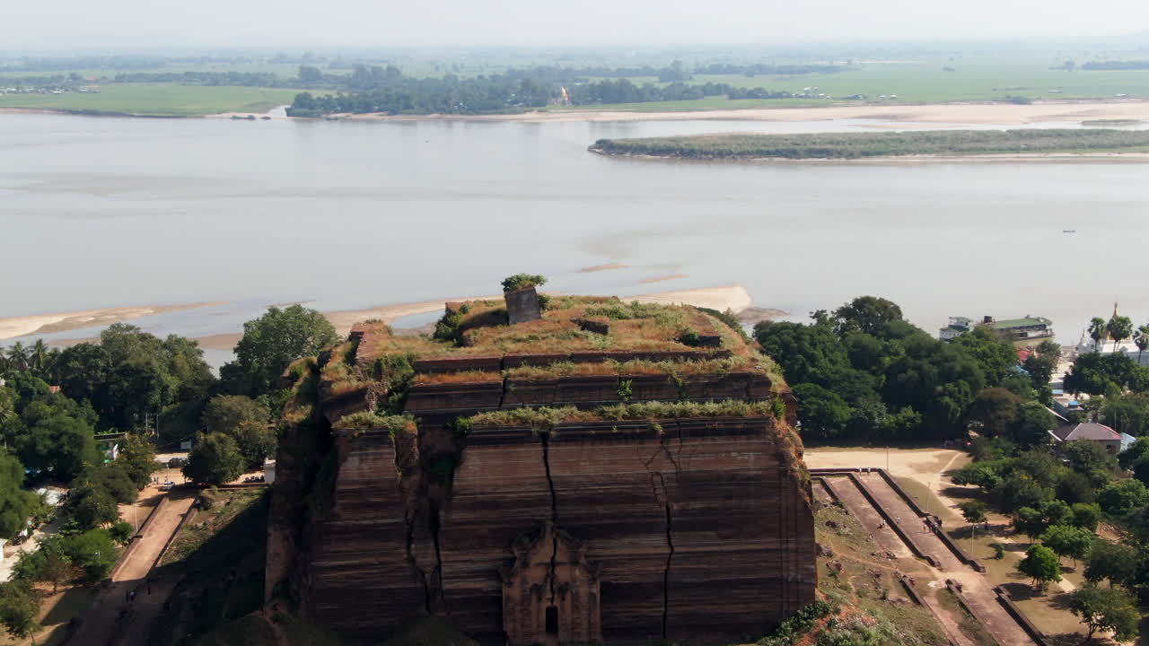 ruinas antiguas de mingun en myanmar, imágenes aéreas raras