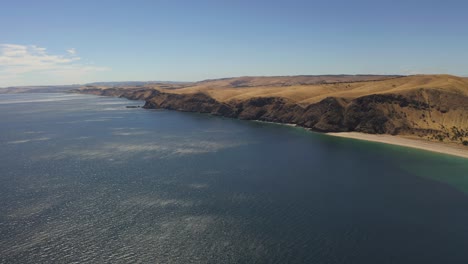 Aerial-view-of-the-coastline-of-Fleurieu-Peninsula,-South-Australia