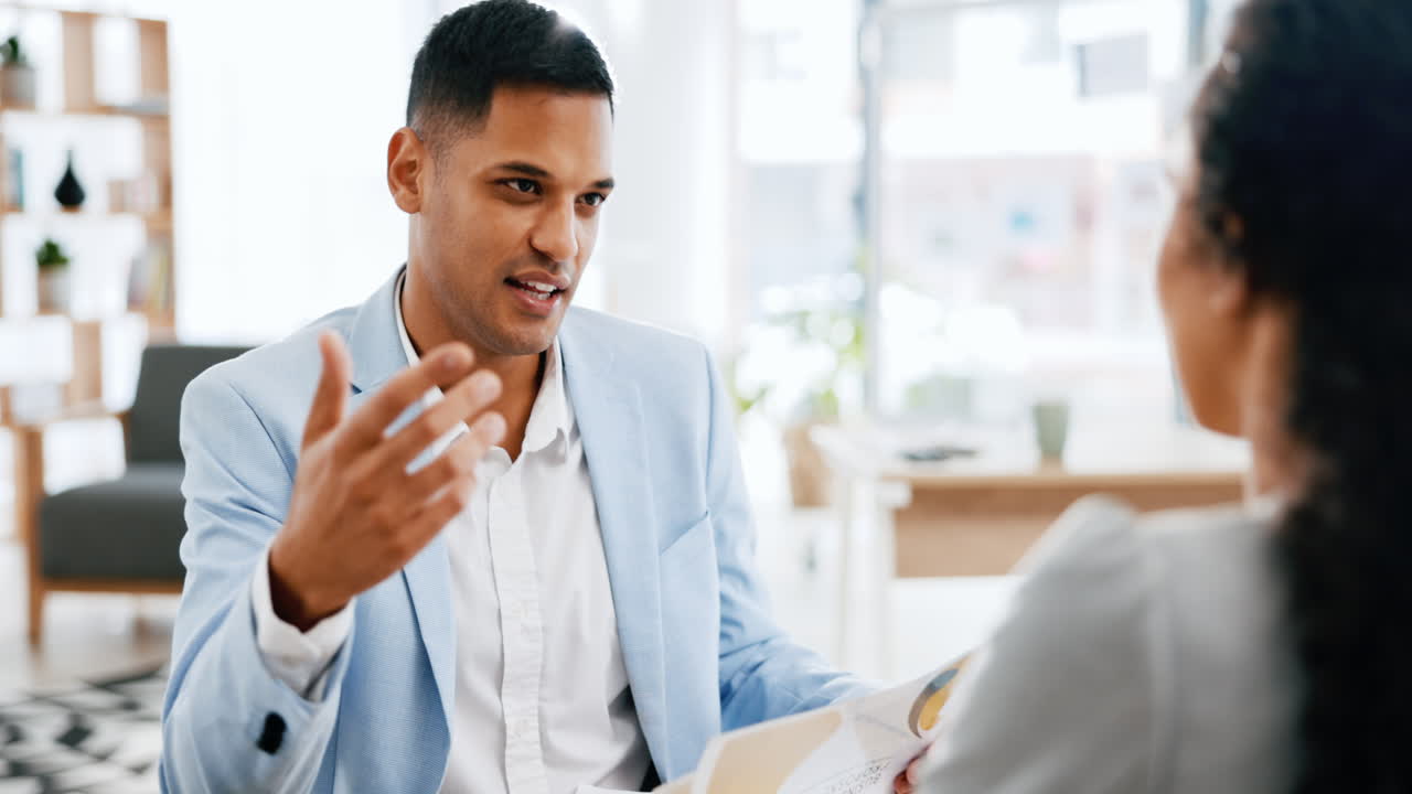 Professionisti, colloquio e riunione per assunzioni