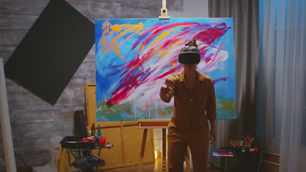 con auriculares de realidad aumentada