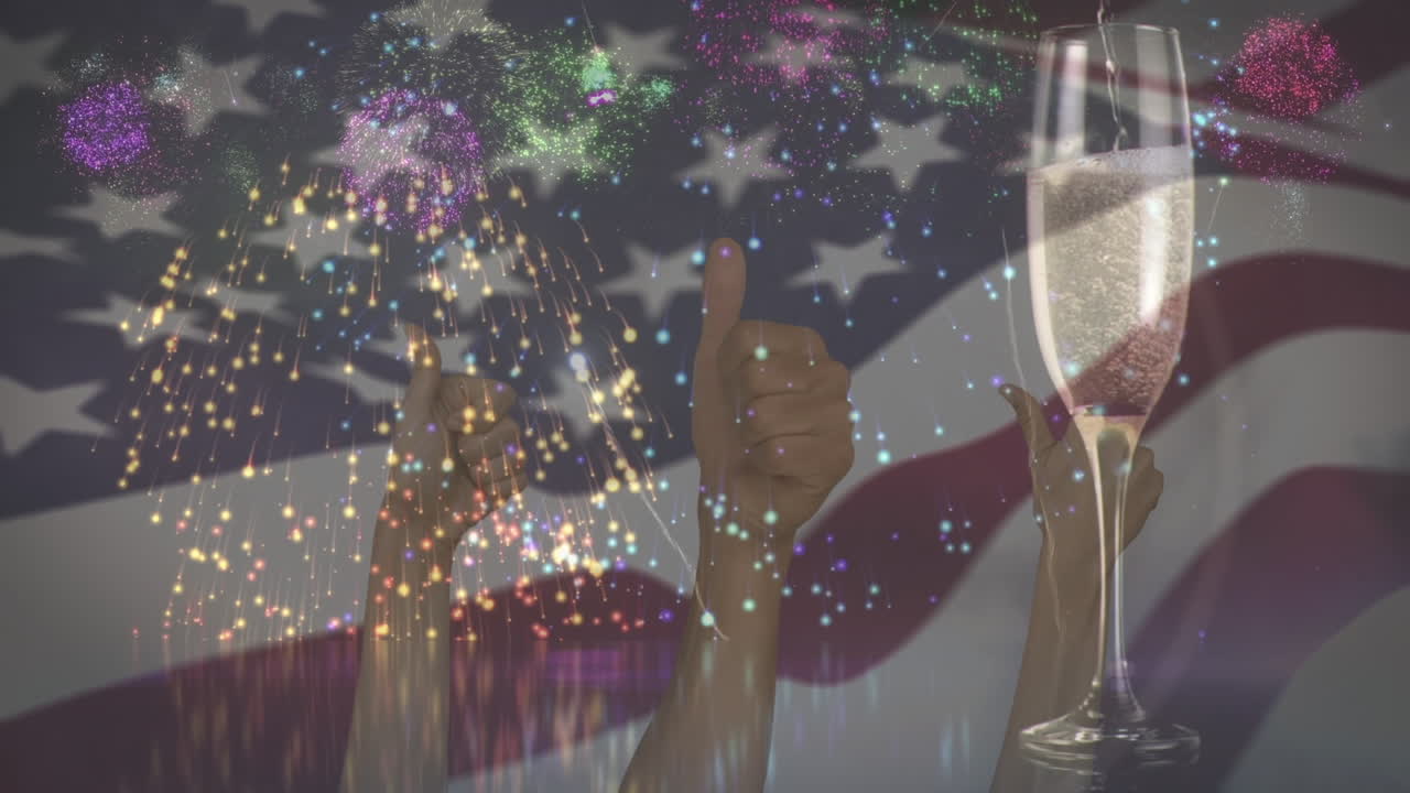 animación de la bandera de américa ondeando sobre pulgares hacia arriba y fuegos artificiales