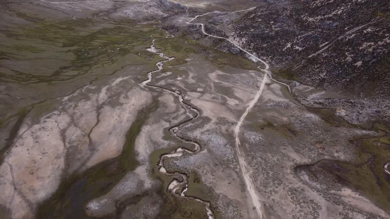 пролет над долиной мифафи в штате мерида, венесуэла