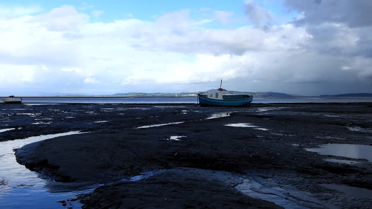 모레캠브 베이 스트림과 블루 보트