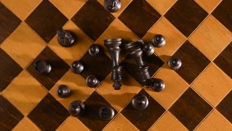 juego de ajedrez negro perder la guerra contra un oponente mejor y más estratégico