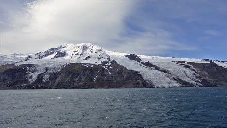 Der-Vulkan-Beerenberg-Auf-Der-Insel-Jan-Mayen-Norwegen