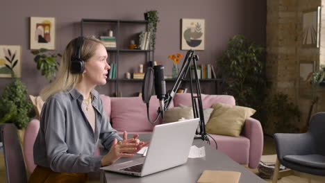 Woman-Recording-A-Podcast-Wearing-Headphones-1