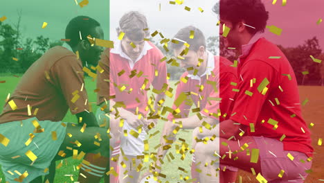 confeti dorado e italia ondeando la bandera contra un grupo de jugadores de rugby masculinos en un campo deportivo