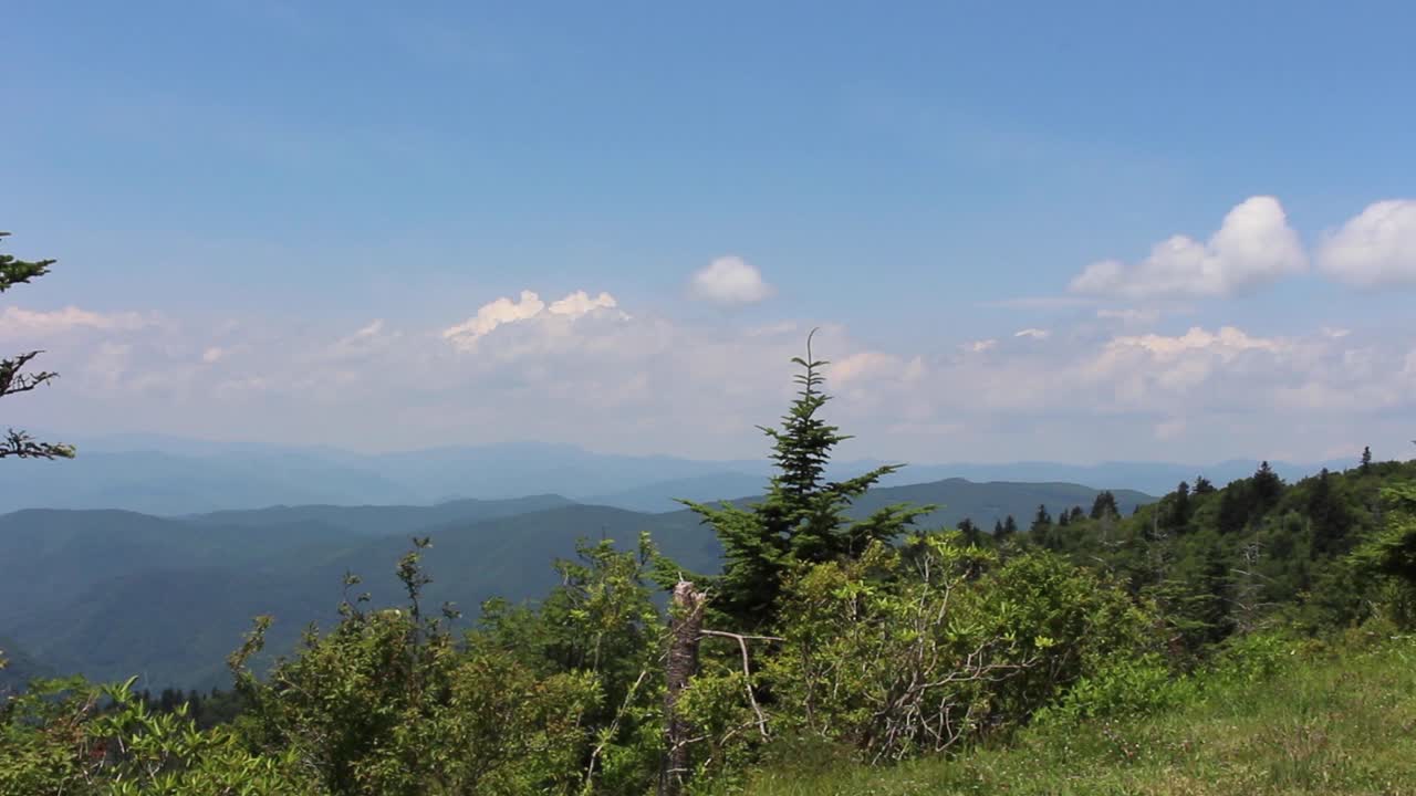 산 위를 달리는 구름의 저속 촬영, 노스 캐롤라이나