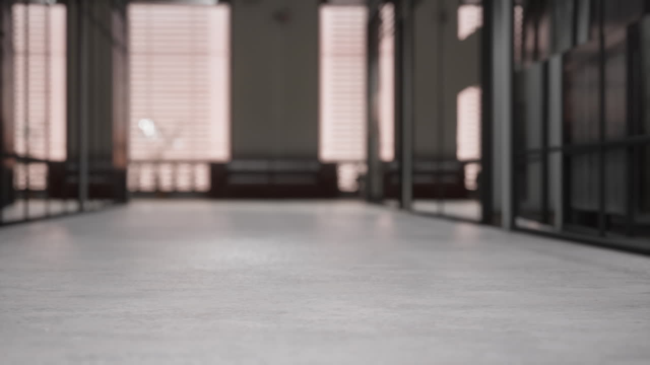 현대 빈 오피스 빌딩의 인테리어