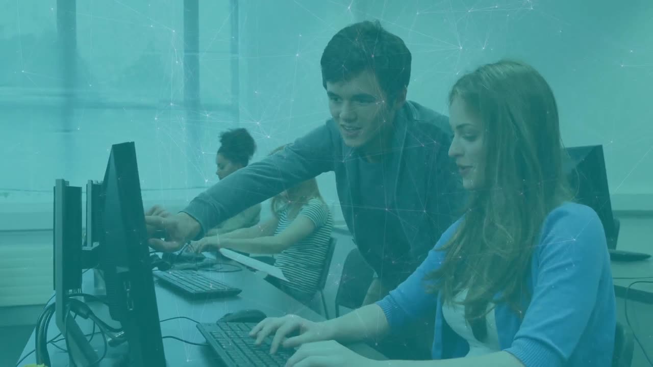 animación de la red de conexiones entre diversos estudiantes que utilizan computadoras