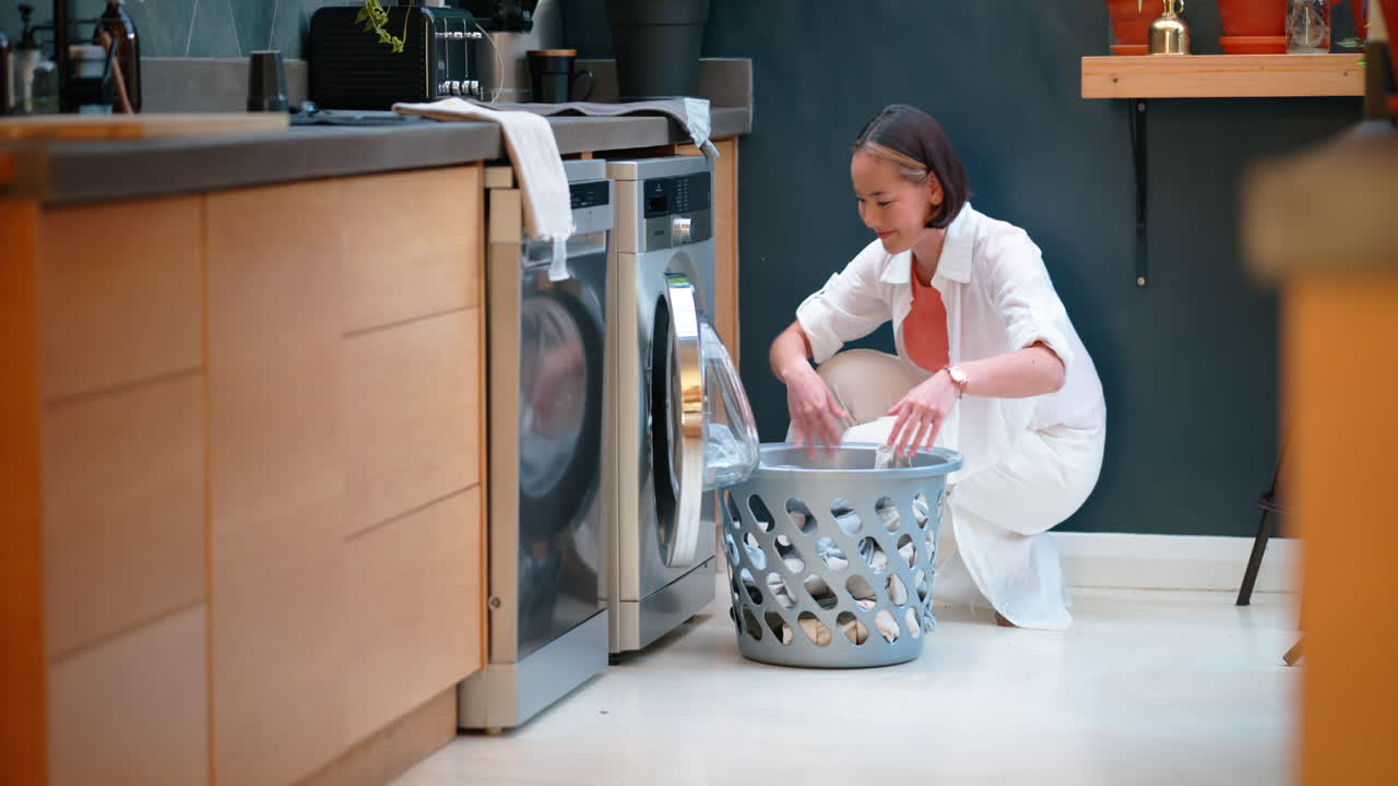 lavadora, lavandería y limpieza de mujeres