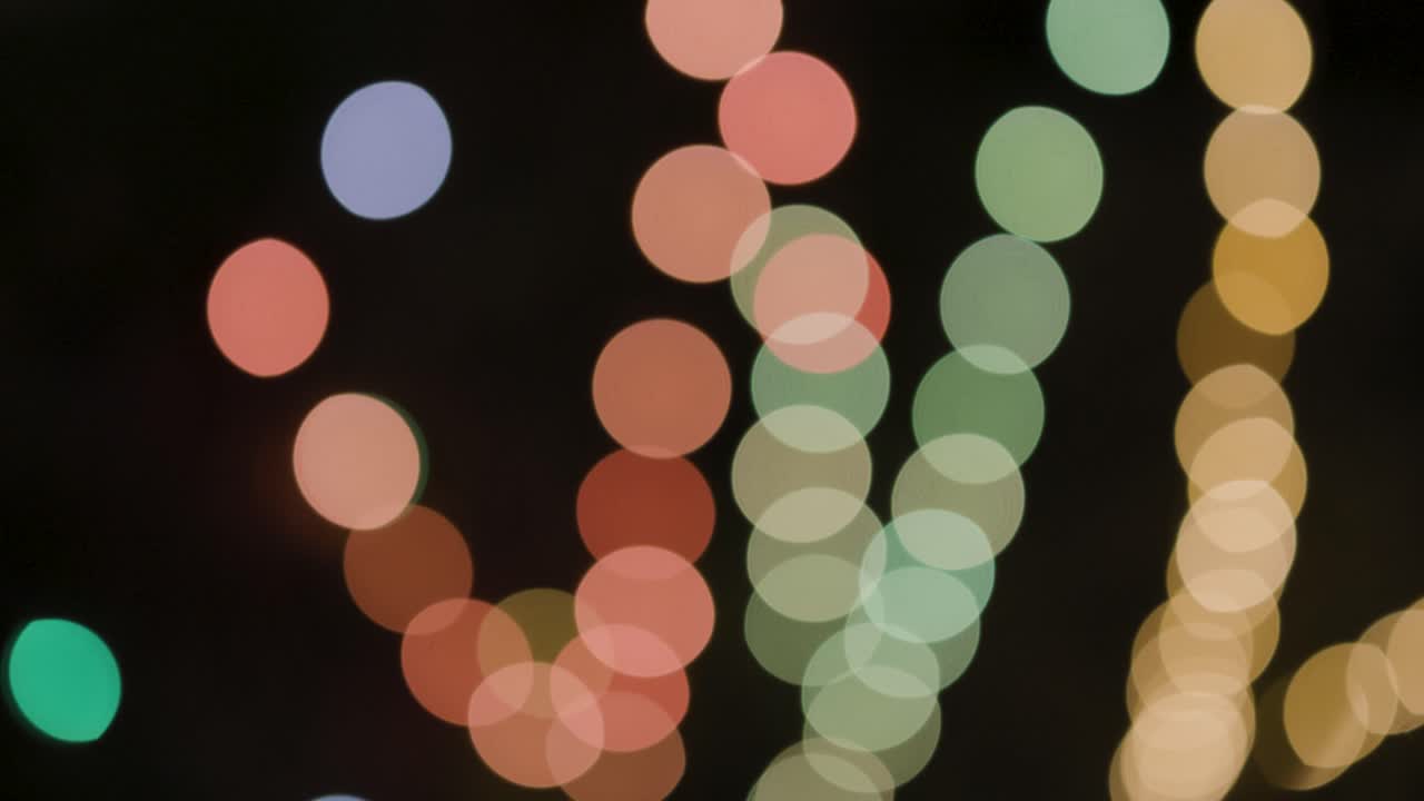 efecto bokeh borroso de la luz del ferry de la ciudad por la noche desde diferentes ángulos