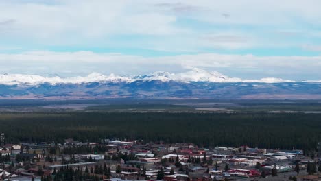 Telephoto-drone-shot-of-the-Mountains-of-Yellowstone-National-Park