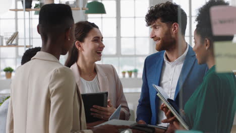 beautiful-business-woman-manager-meeting-with-corporate-team-discussing-project-sharing-creative-ideas-enjoying-teamwork-in-office-workspace