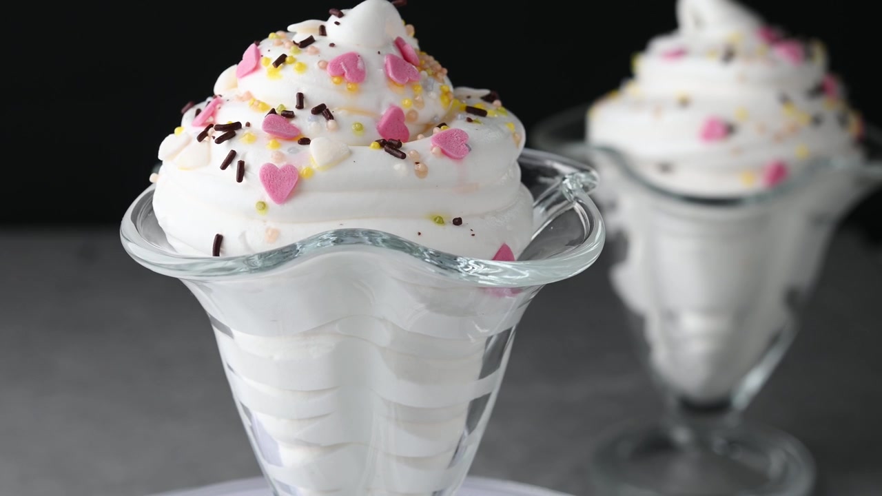 Crema fritta deliziosa con spruzzate