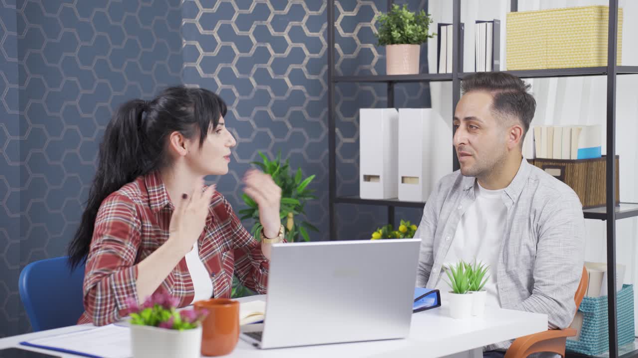 그녀의 환자에게 동기를 부여하는 라이프 코치. 연합 메시지.