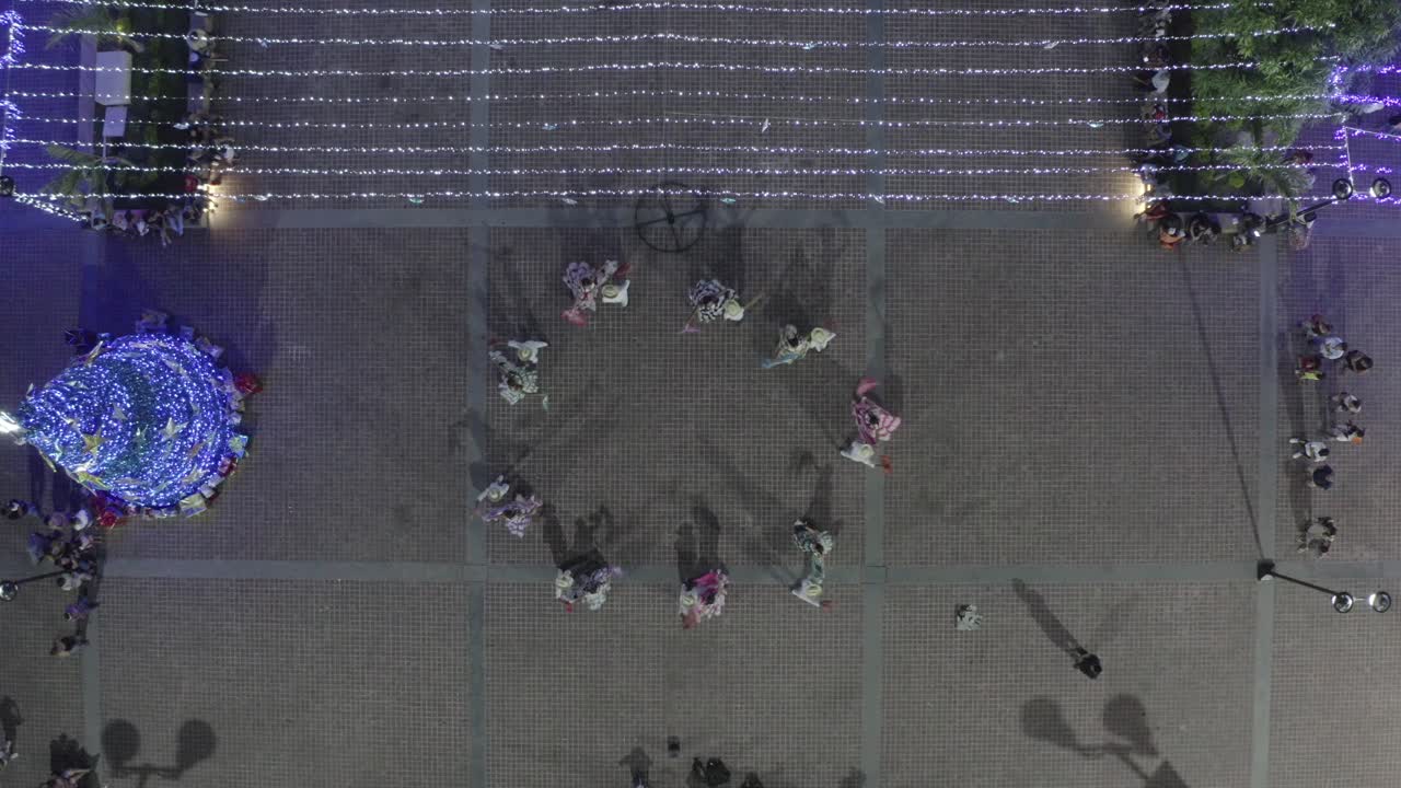 오악사카 광장의 피노테파 나시오날 댄스