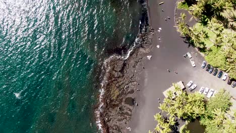 Desplegable-Vista-Aérea-De-La-Playa-De-Punalu&#39;u,-Isla-Grande,-Hawai,-Vista-De-Drones-De-EE.-UU.