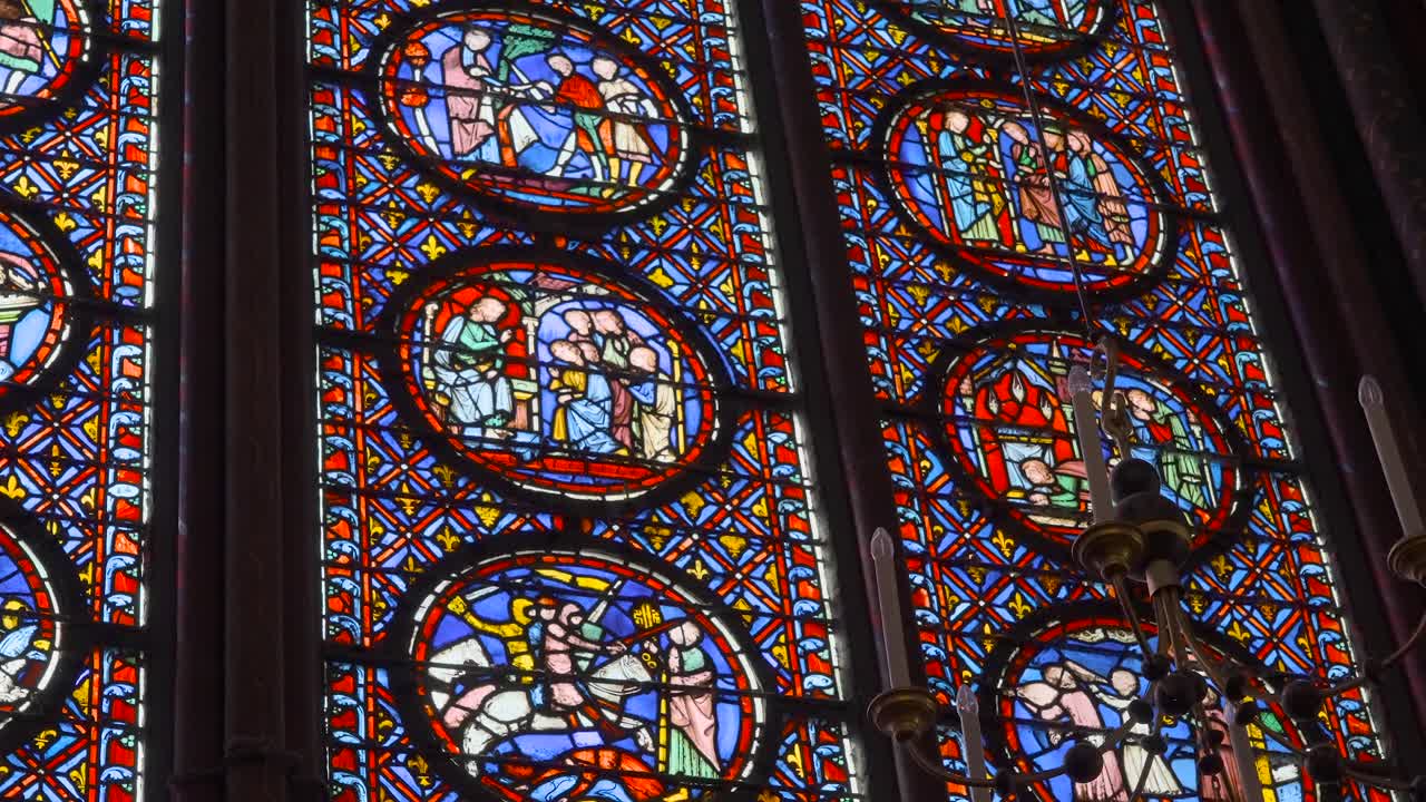 세인트 채플 교회 의 스테인드 글래스 창문