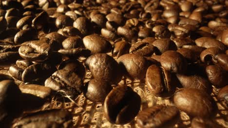 granos de café tostados