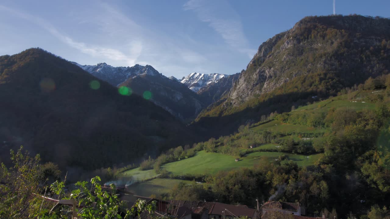 caleao, parque natural de redes, asturias, spain에서 산의 시간 경과 보기
