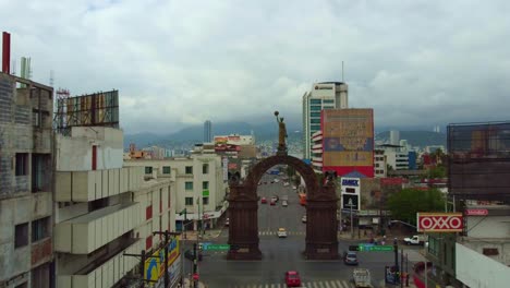 Denkmal,-Bogen-Von-Monterrey,-Mexiko-Stadt