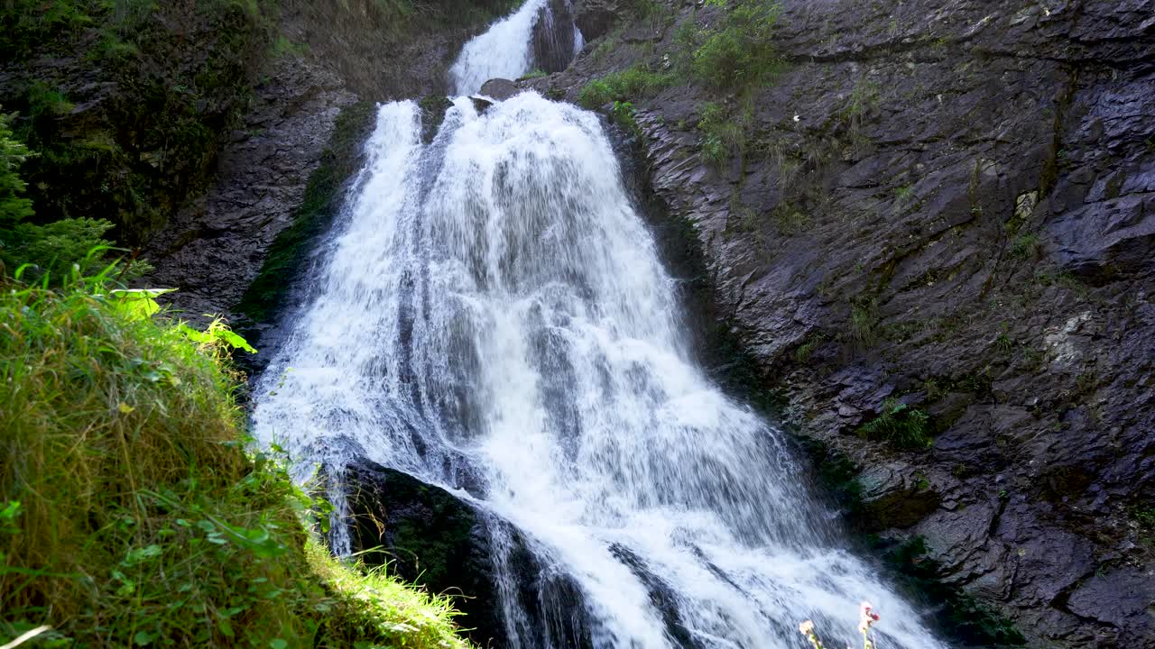 Cascata a velo da sposa