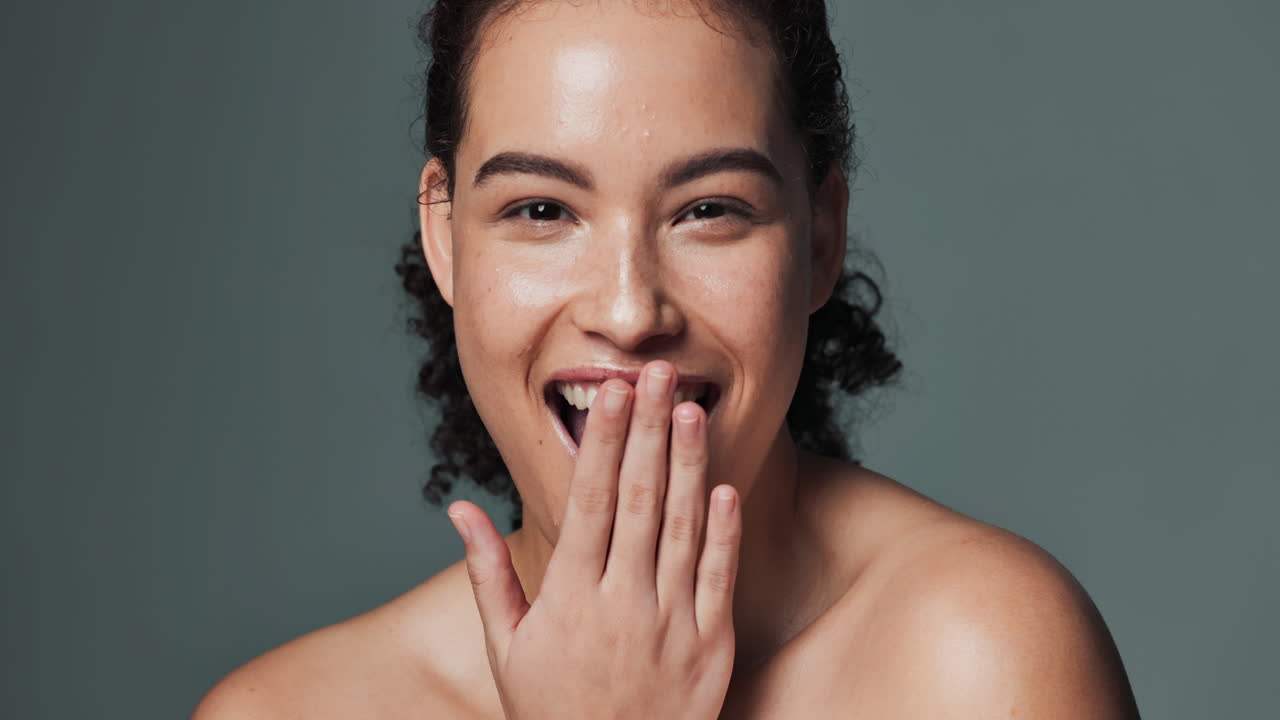 retrato de mujer sorprendida