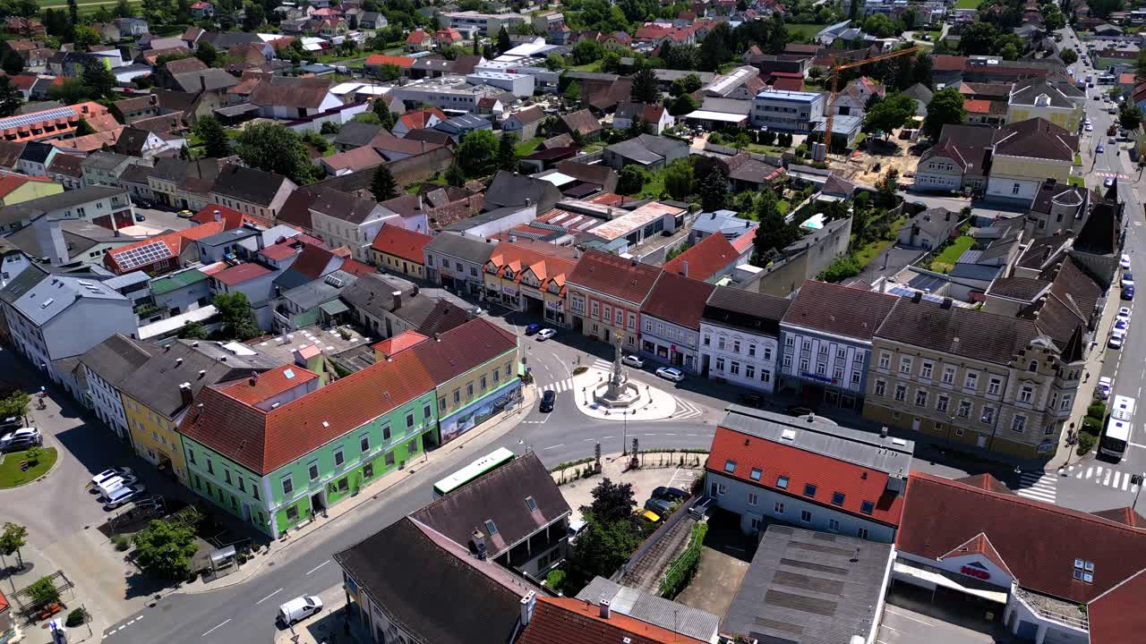 Dreifaltigkeitss&auml;ule in the Center of an Intersection in Poysdorf, Weinviertel, Lower Austria, Mistelbach Aerial View