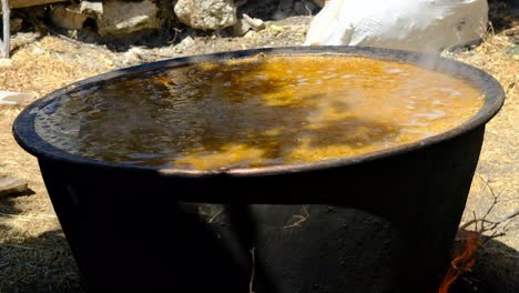 boil traditional cauldron