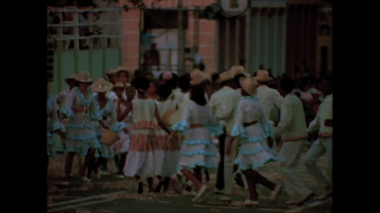 1980년대 쿠바의 역사적인 거리 풍경 13