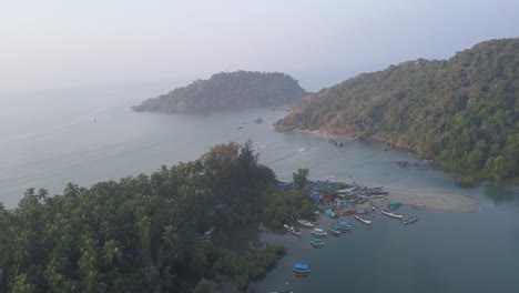 Beautiful-View-Of-Anjadip-Island-And-The-Lush-Palolem-Island-Reserve-At-The-Arabian-Sea-In-The-Coast-Of-Goa,-India