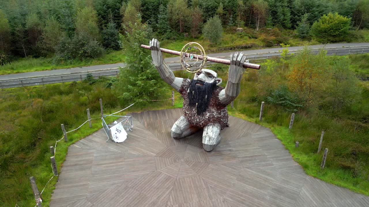 Slow retreating 4K aerial video of Ceoldán, the Stargazer Giant of Davah in the Sperrin Mountains in Northern Ireland, UK. Produced in 4K, 60FPS and with Rec709 Color