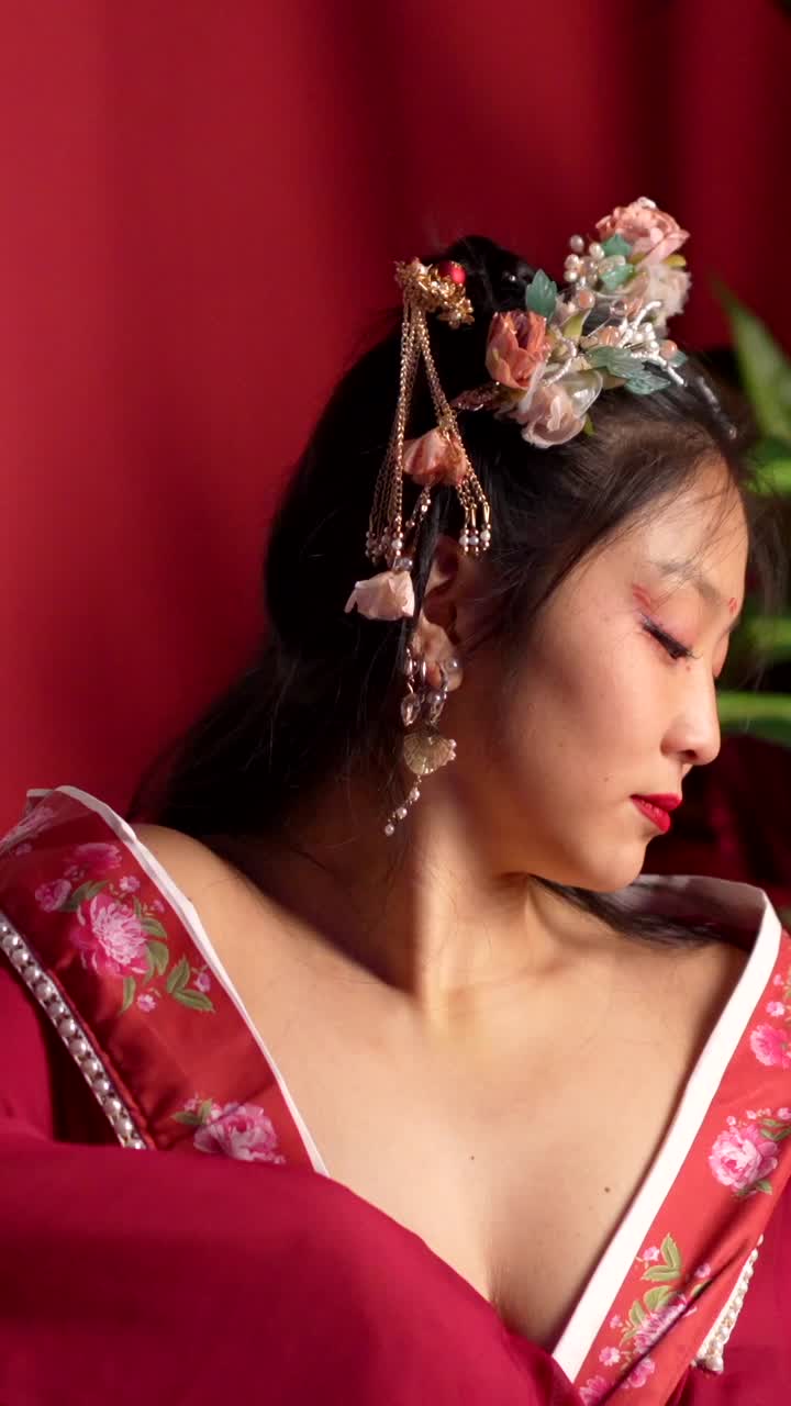 Asian woman in traditional Chinese attire