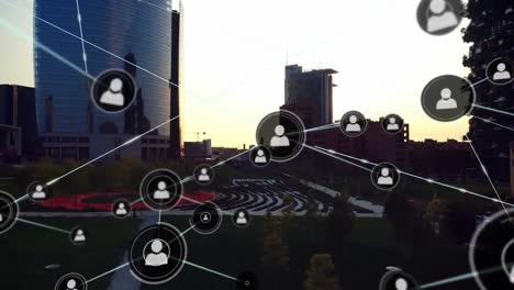animación de la red de conexiones con iconos sobre el paisaje urbano