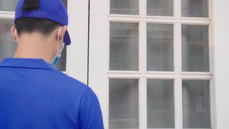 contactless package delivery during pandemic