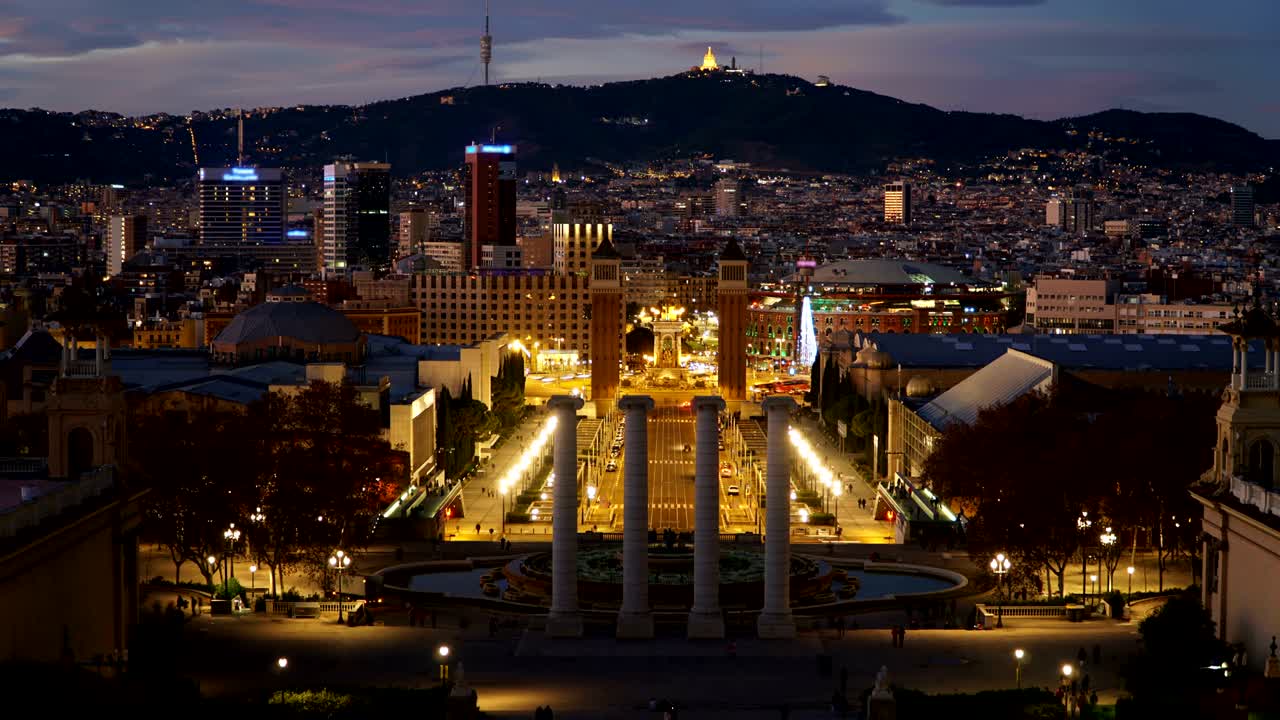 바르셀로나 나이트 플라카 드 에스파냐 (placa de espana) - 스페인의 광장.