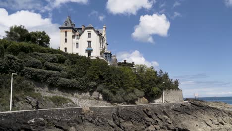villa costera con vistas al océano