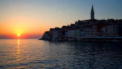 Sunset-at-Rovinj,-Croatia-in-Panoramic-View