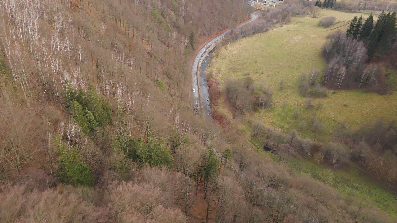 montañas polacas, hermoso clima, disparo de drone