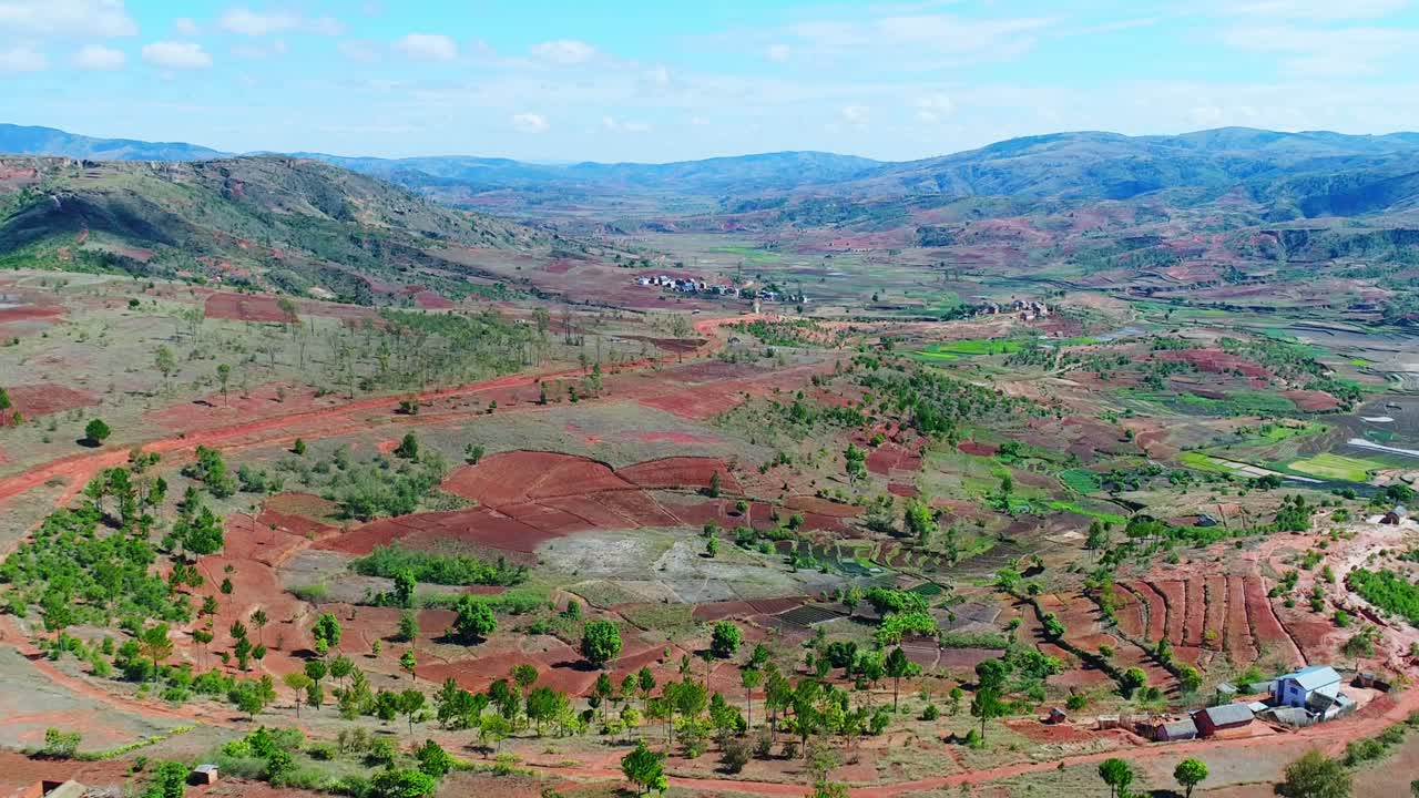 나무가 거의 없는 건조한 아프리카의 나라