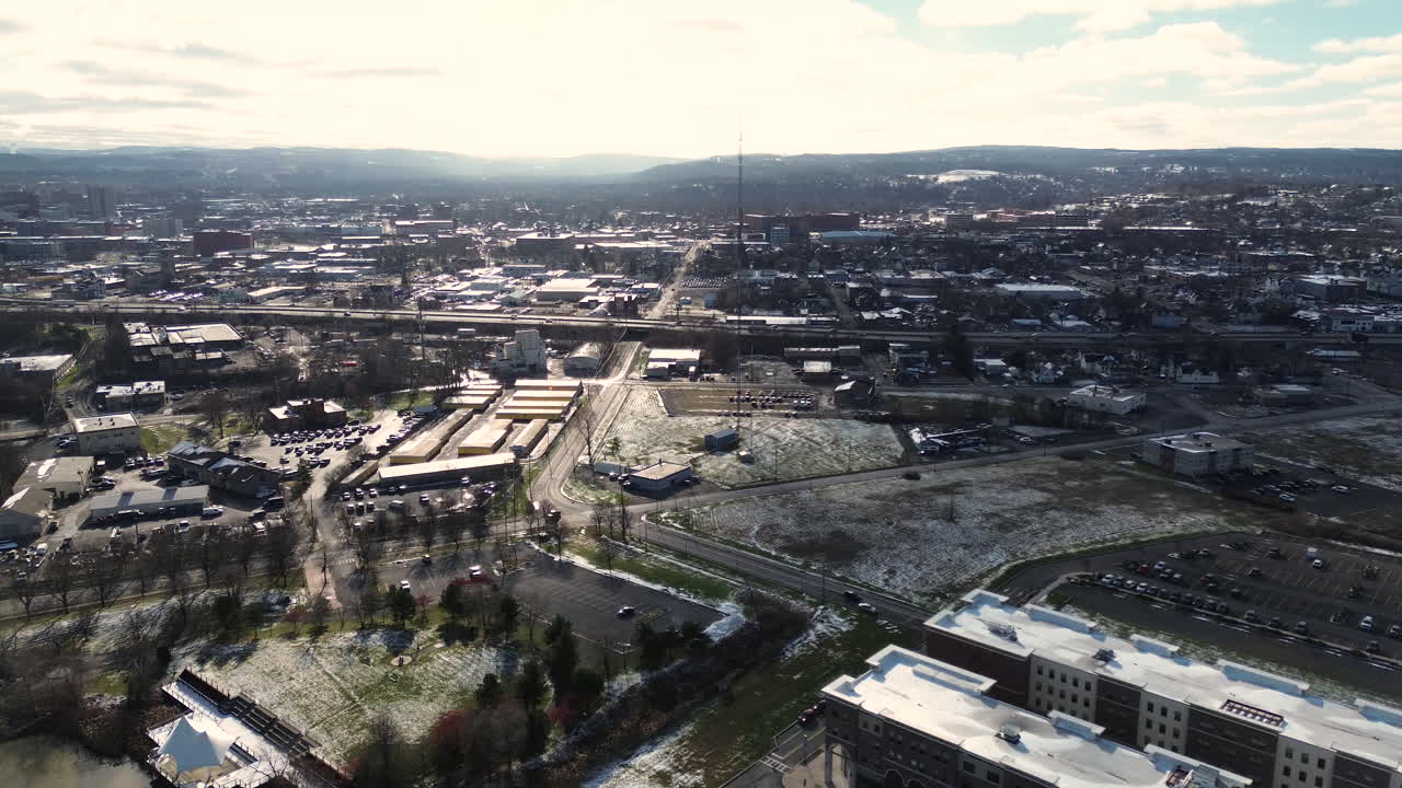 시라큐스의 겨울 에어리얼, 뉴욕, 12월