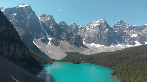 moraine lake in banff national park